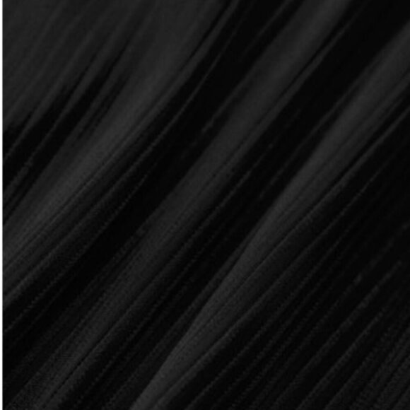 BERLOOK Black Twist Backless Bikini Top ONLY 67 - Picture 7 of 8